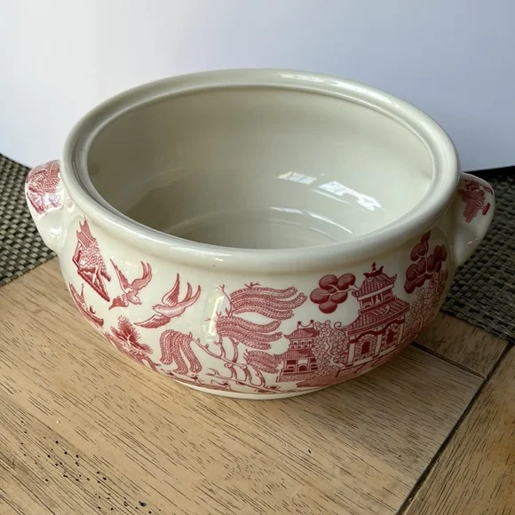 **LAST CHANCE **VINTAGE NEW! Churchchill Red/ pink Willow Lidded Serving bowl - Picture 4 of 5